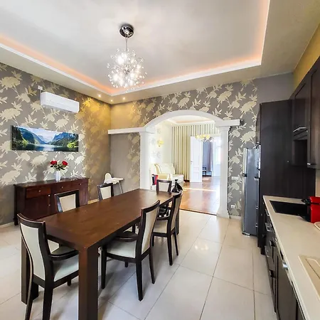 Oasis Apartment Gyor